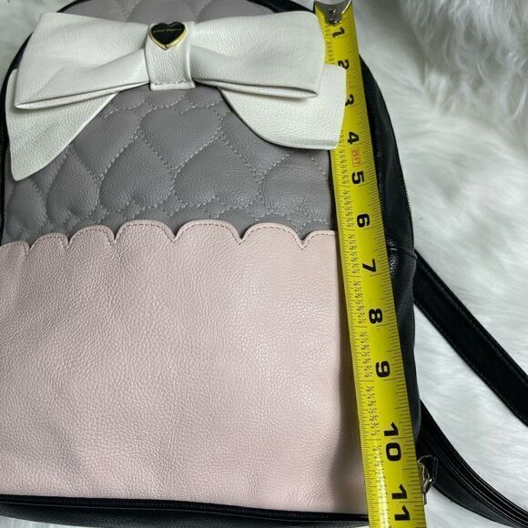 Betsey Johnson small quilted heart gray,pink,black backpack. white bow accent main image 4